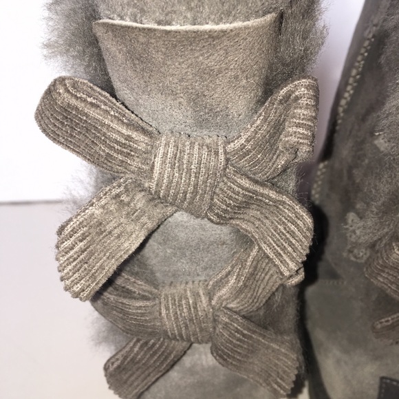 Ugg Womens Corduroy Bow Grey good condition 7 - Picture 5 of 7